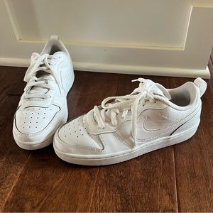 Youth Nike white tennis shoes